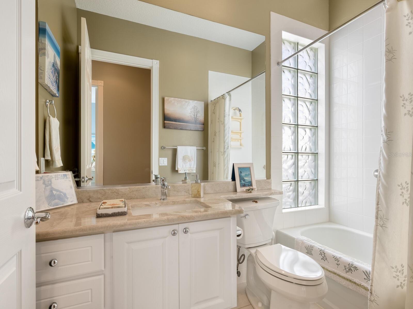 VILLAGEWALK - Residential