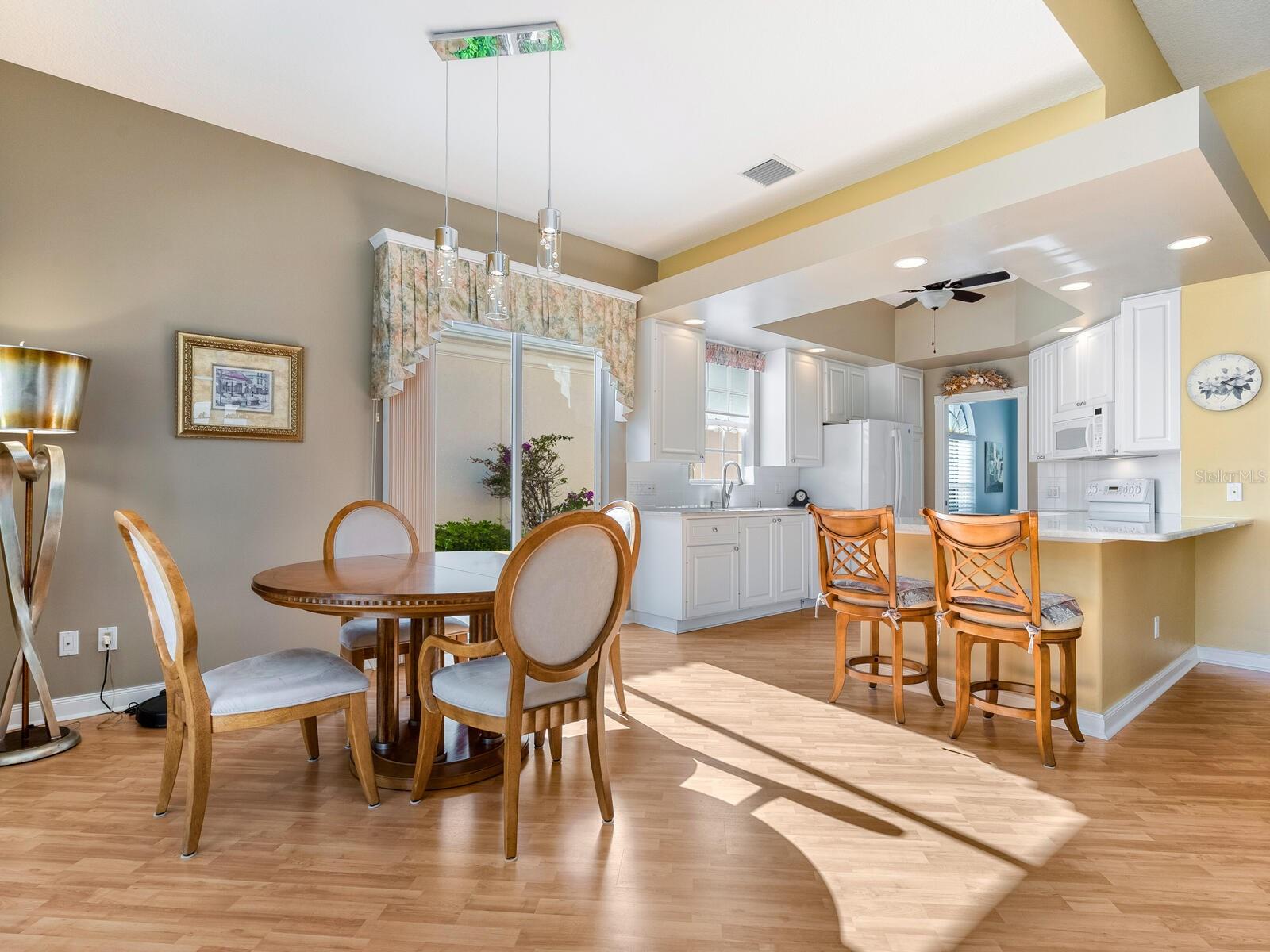 VILLAGEWALK - Residential