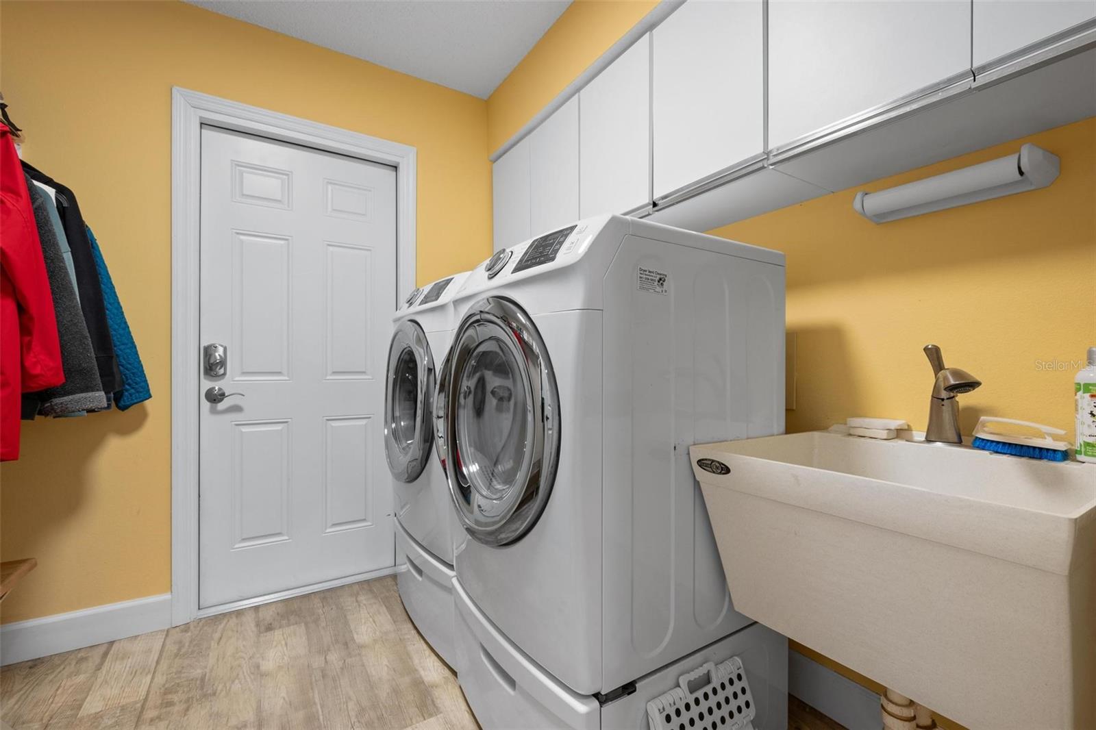 WOODBRIDGE ESTATES - Residential