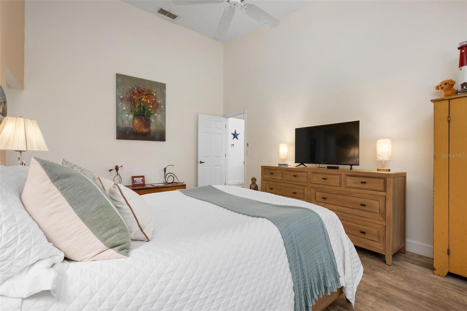 WOODBRIDGE ESTATES - Residential