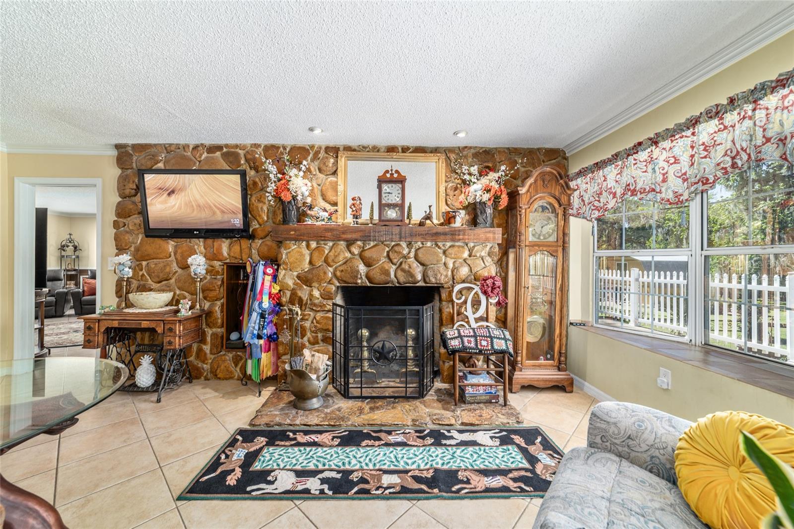 SHADY ROAD RANCHES - Residential