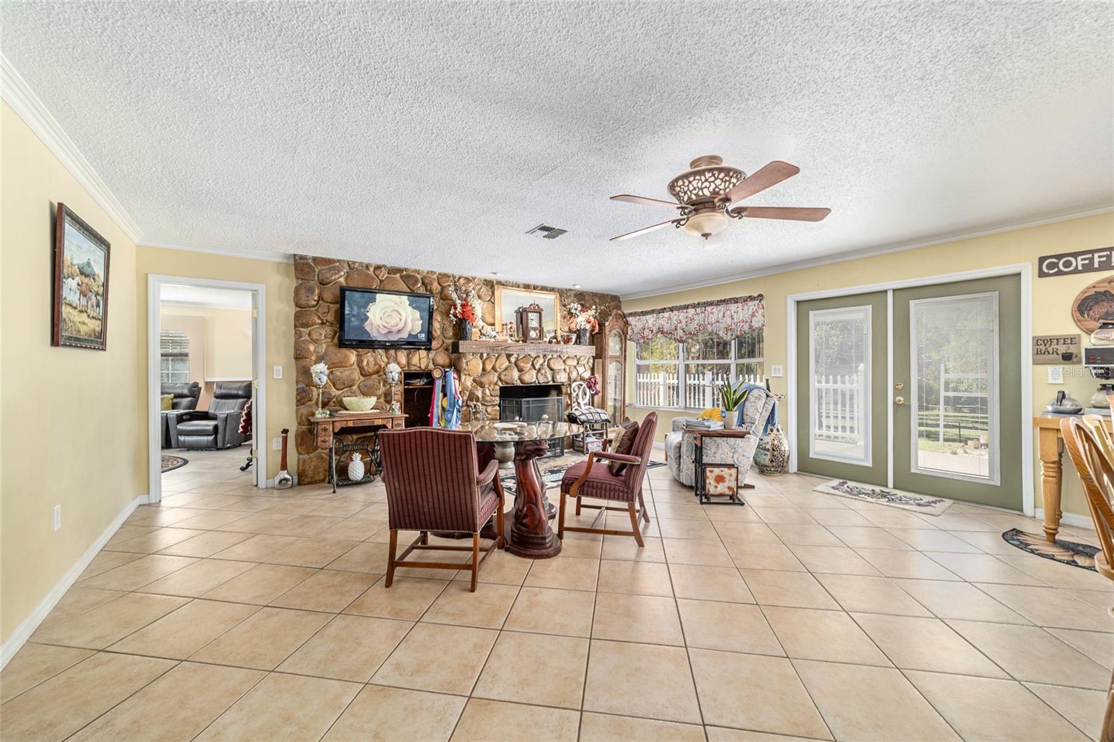 SHADY ROAD RANCHES - Residential