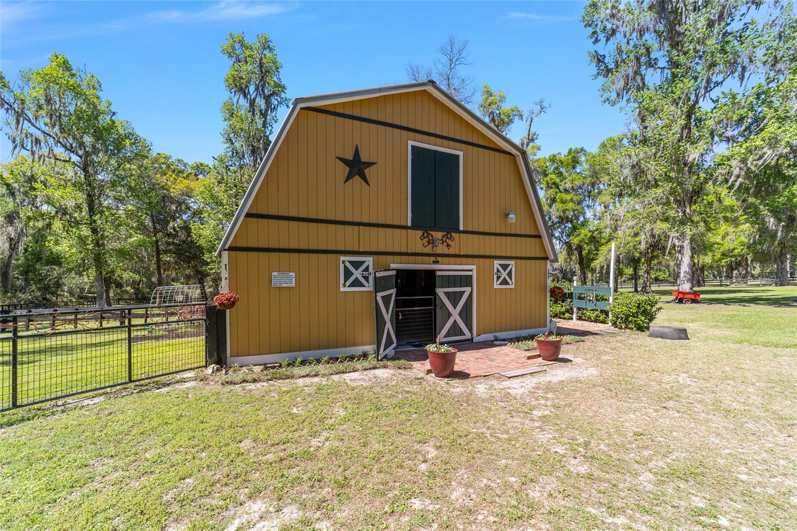 SHADY ROAD RANCHES - Residential