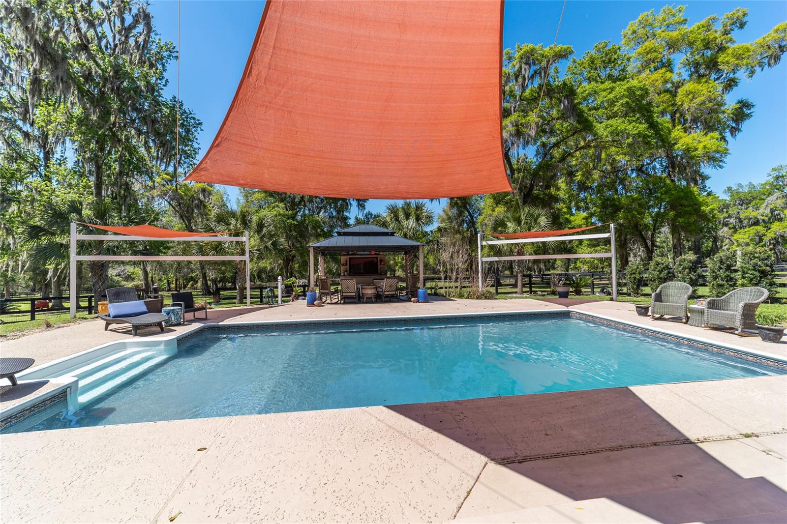 SHADY ROAD RANCHES - Residential