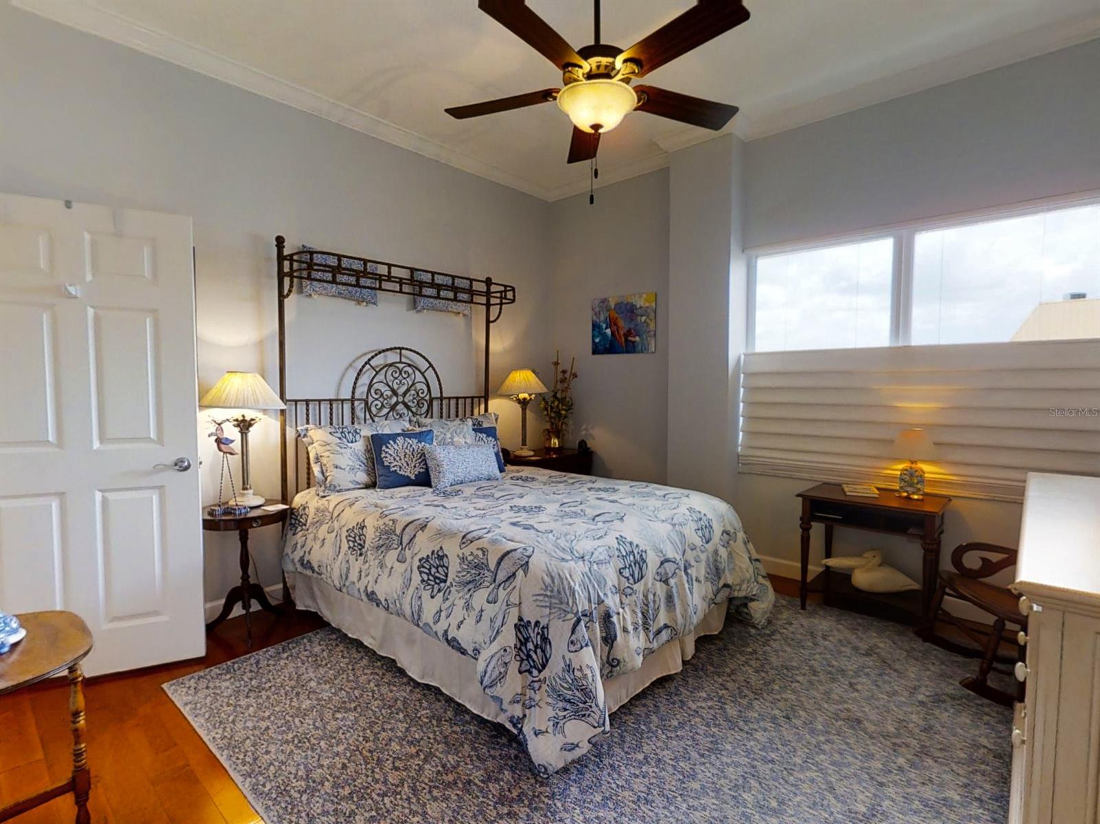 Flores Del Rio Condo - Residential