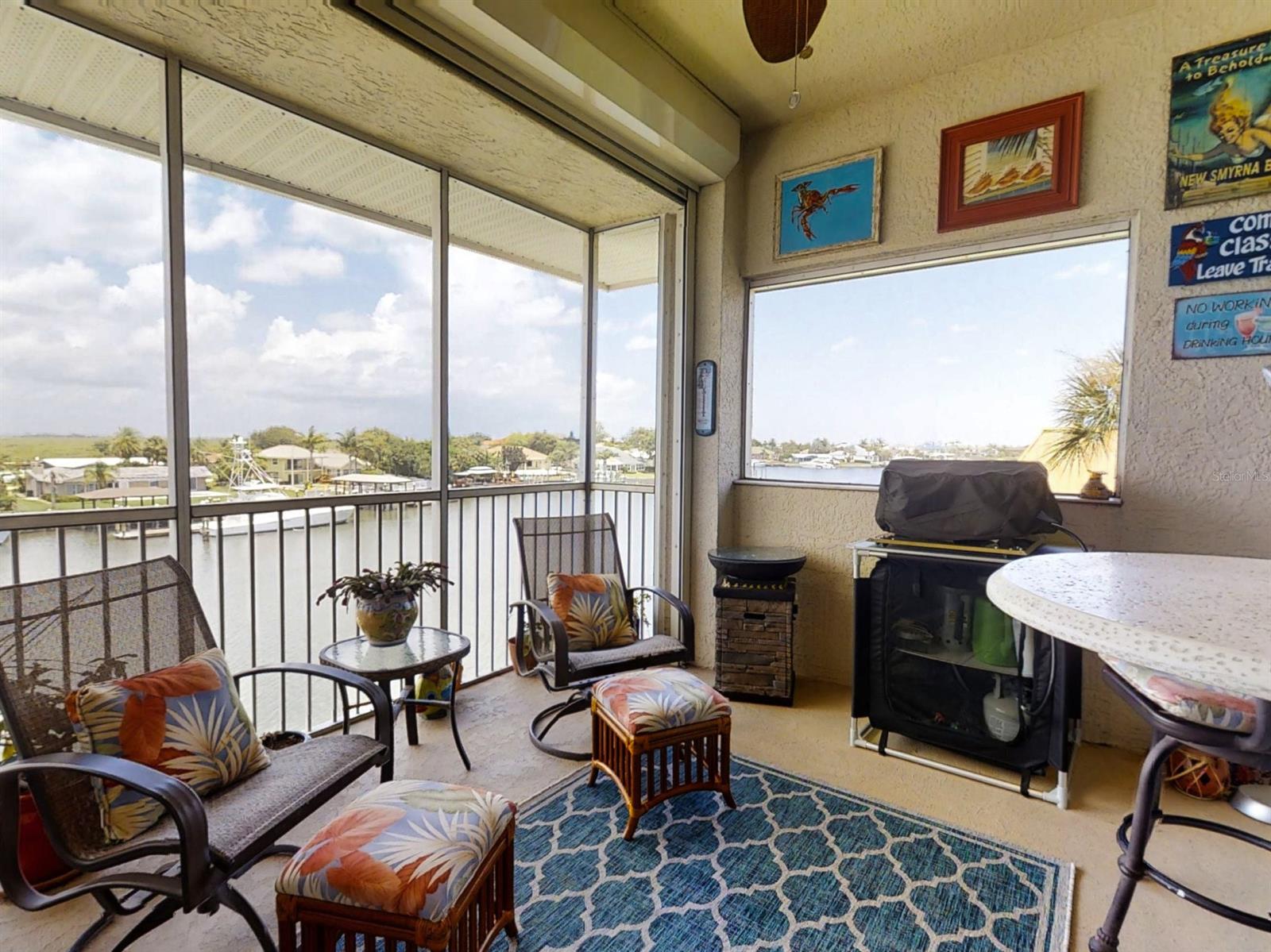 Flores Del Rio Condo - Residential