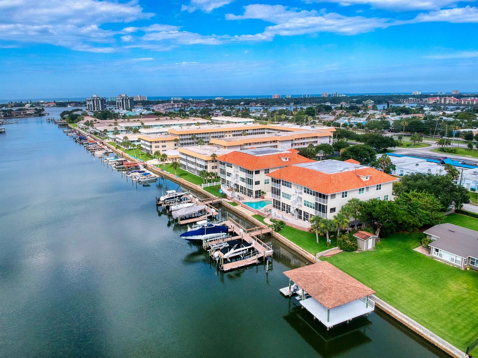 Flores Del Rio Condo - Residential