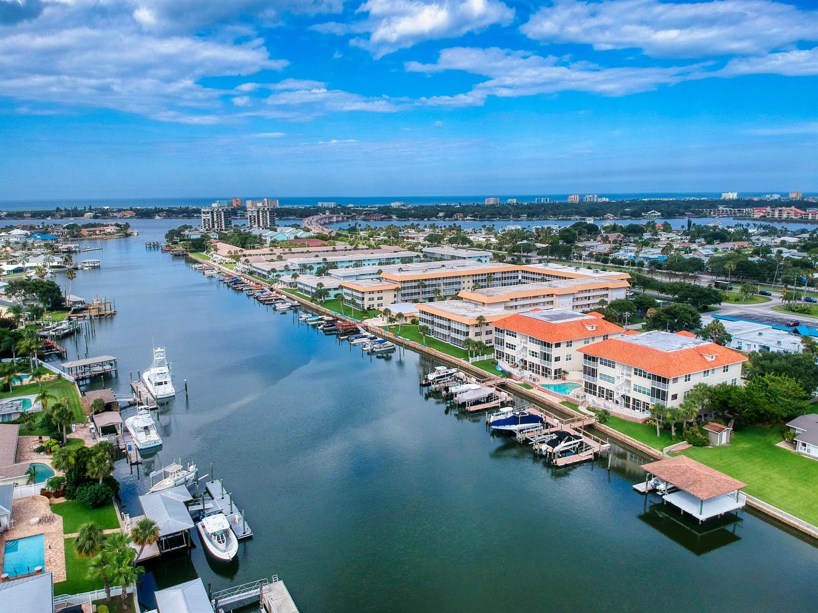 Flores Del Rio Condo - Residential