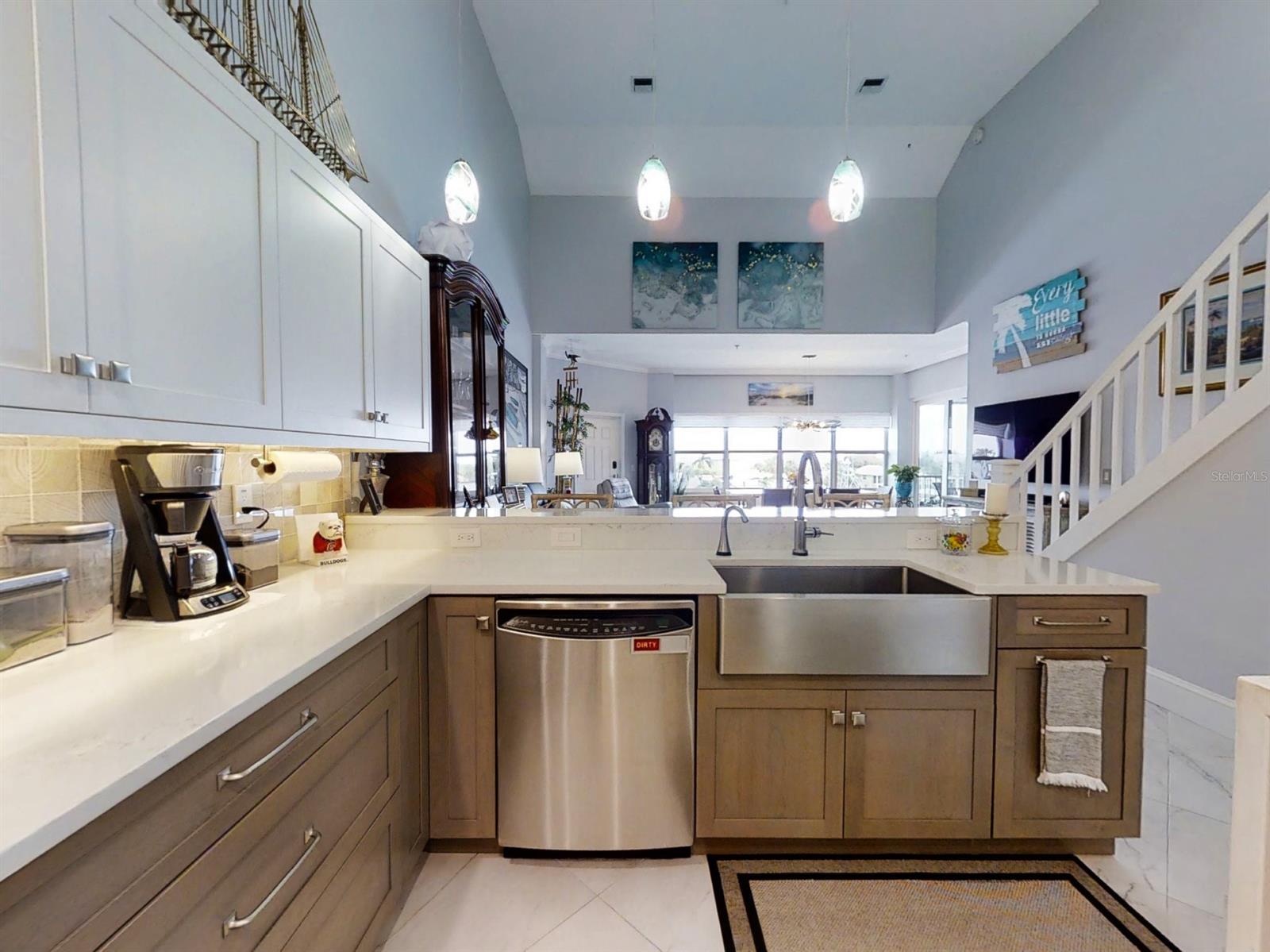 Flores Del Rio Condo - Residential