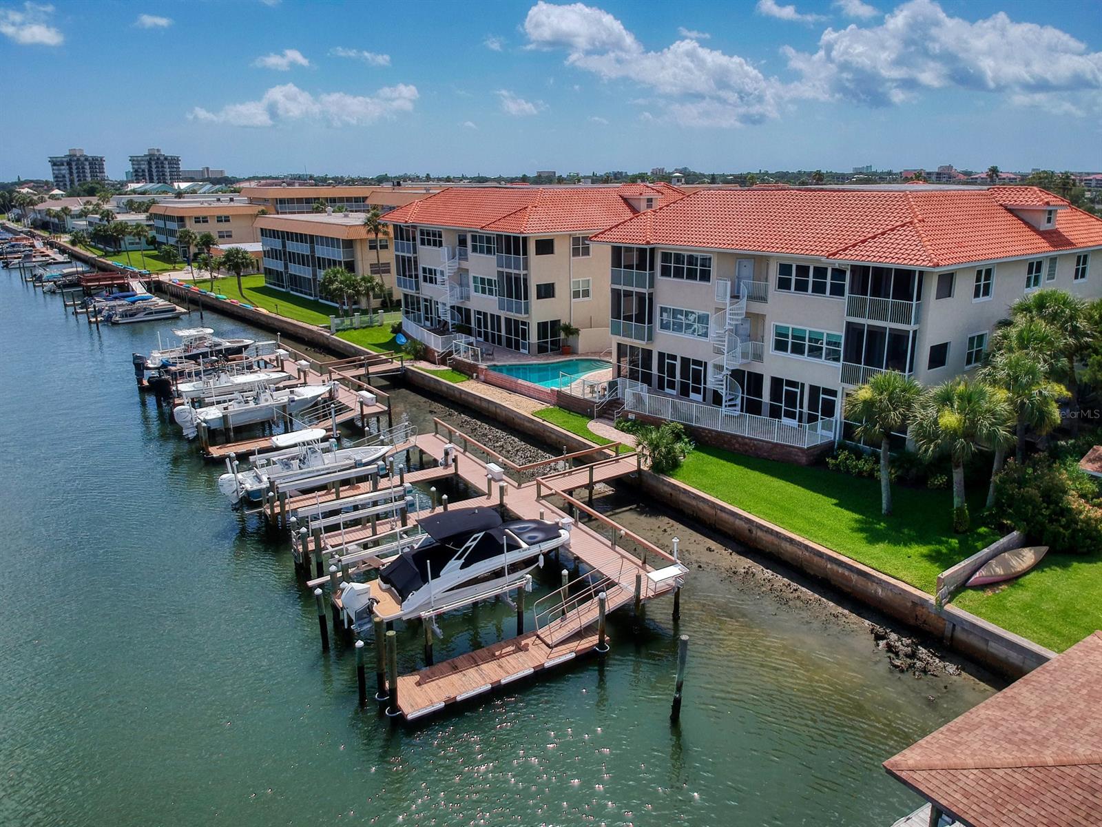 Flores Del Rio Condo - Residential