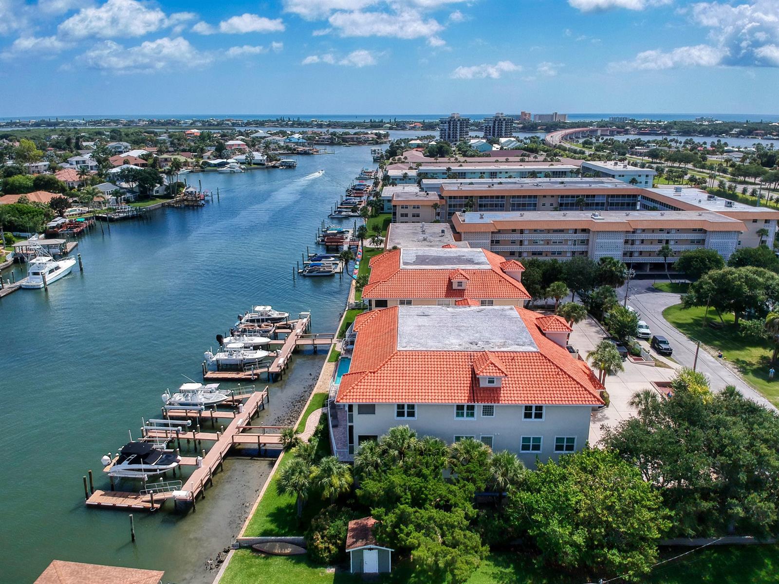 Flores Del Rio Condo - Residential