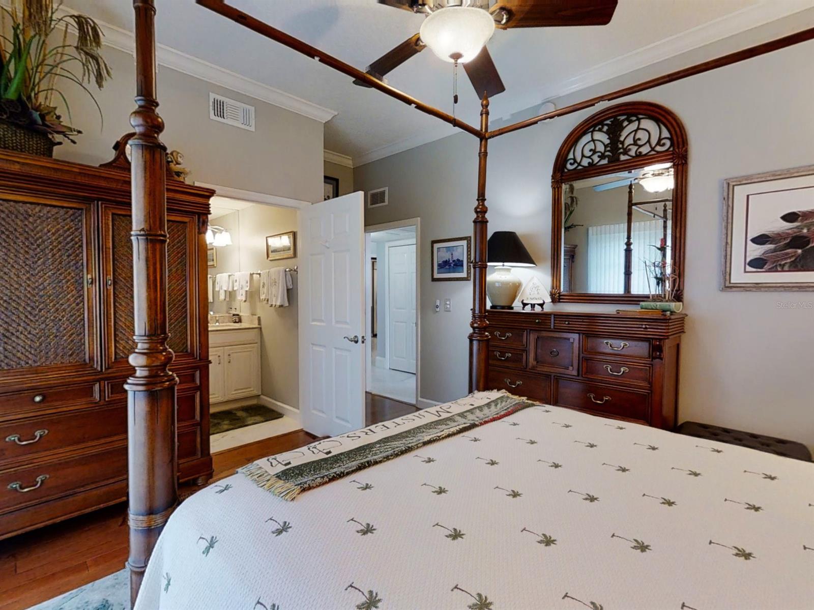 Flores Del Rio Condo - Residential