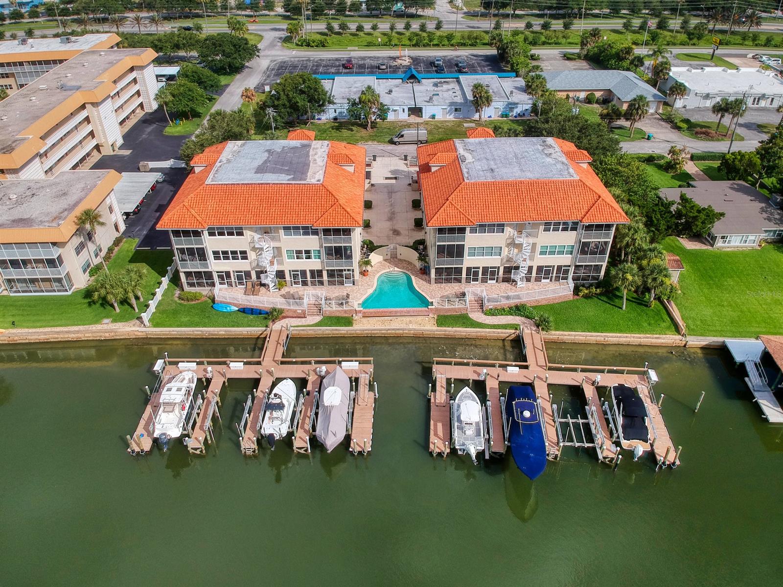 Flores Del Rio Condo - Residential