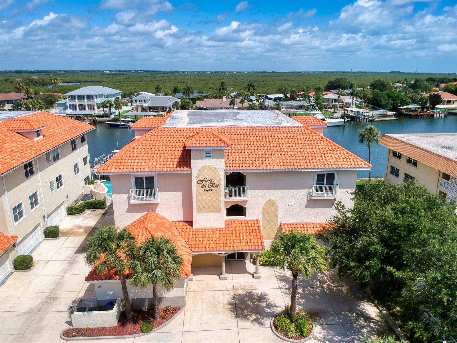 Flores Del Rio Condo - Residential