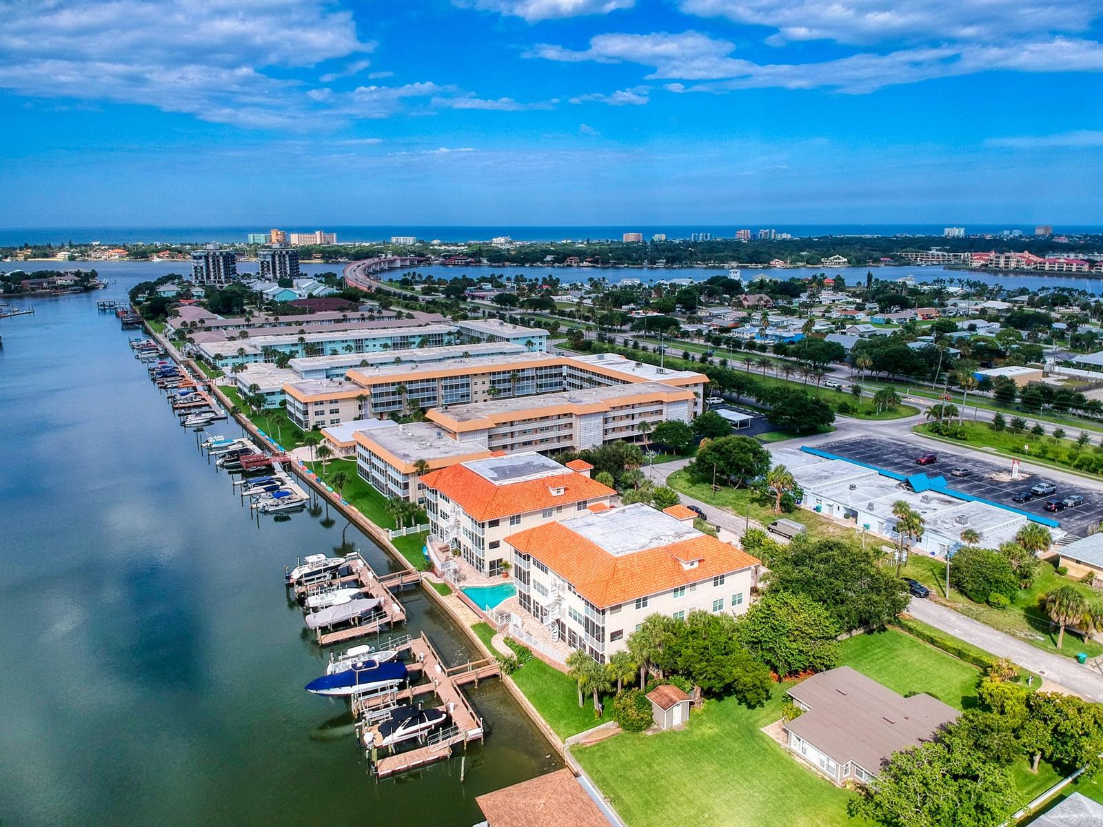 Flores Del Rio Condo - Residential