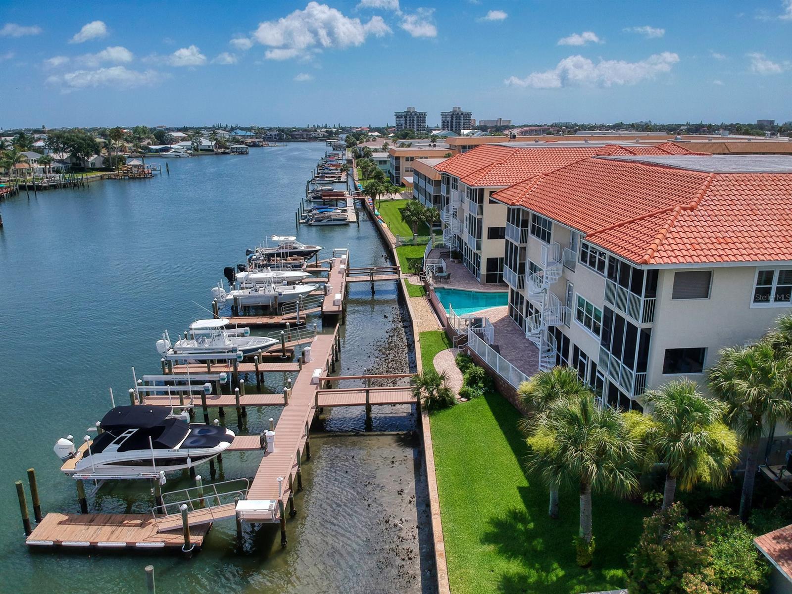 Flores Del Rio Condo - Residential