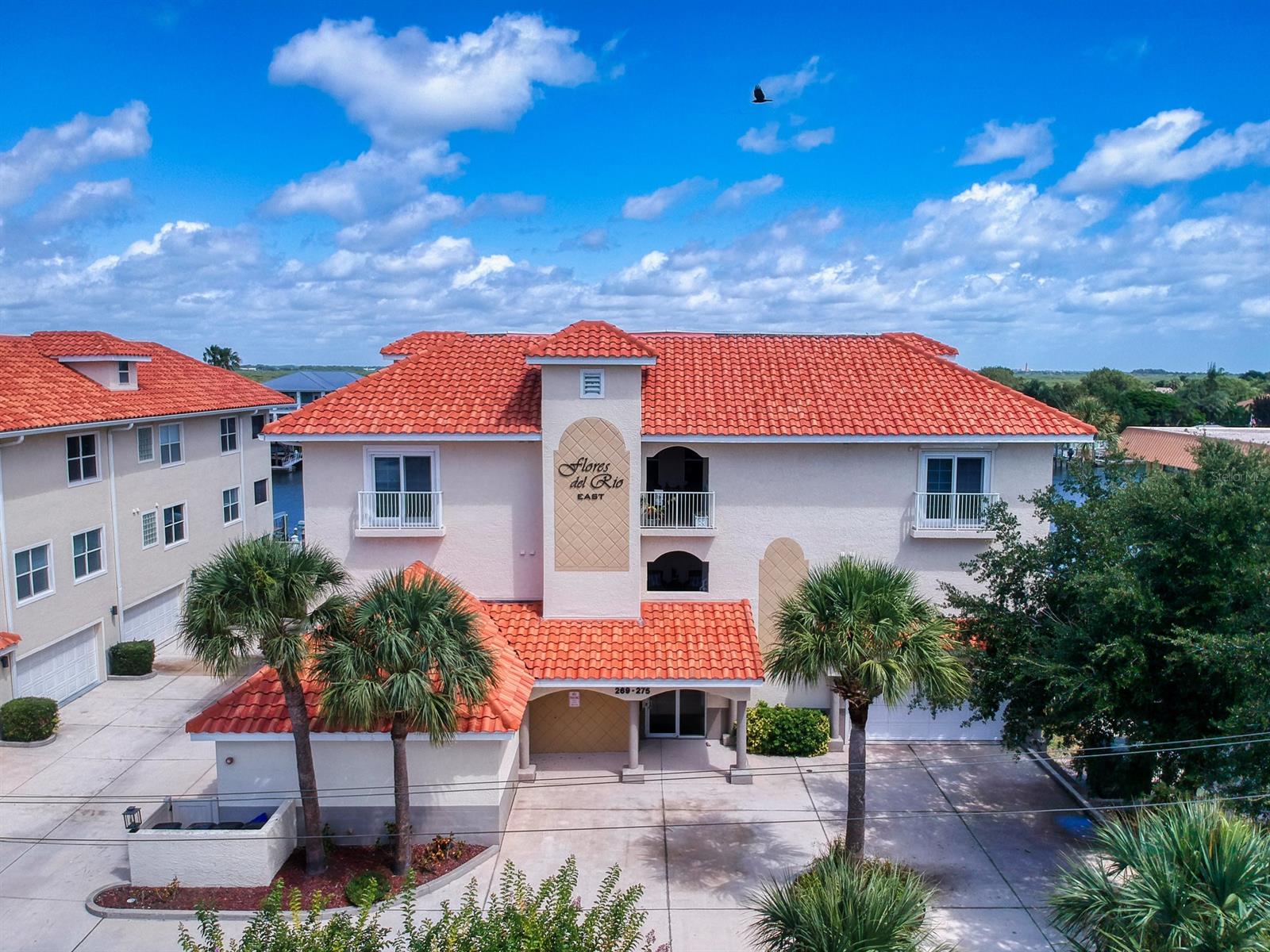Flores Del Rio Condo - Residential