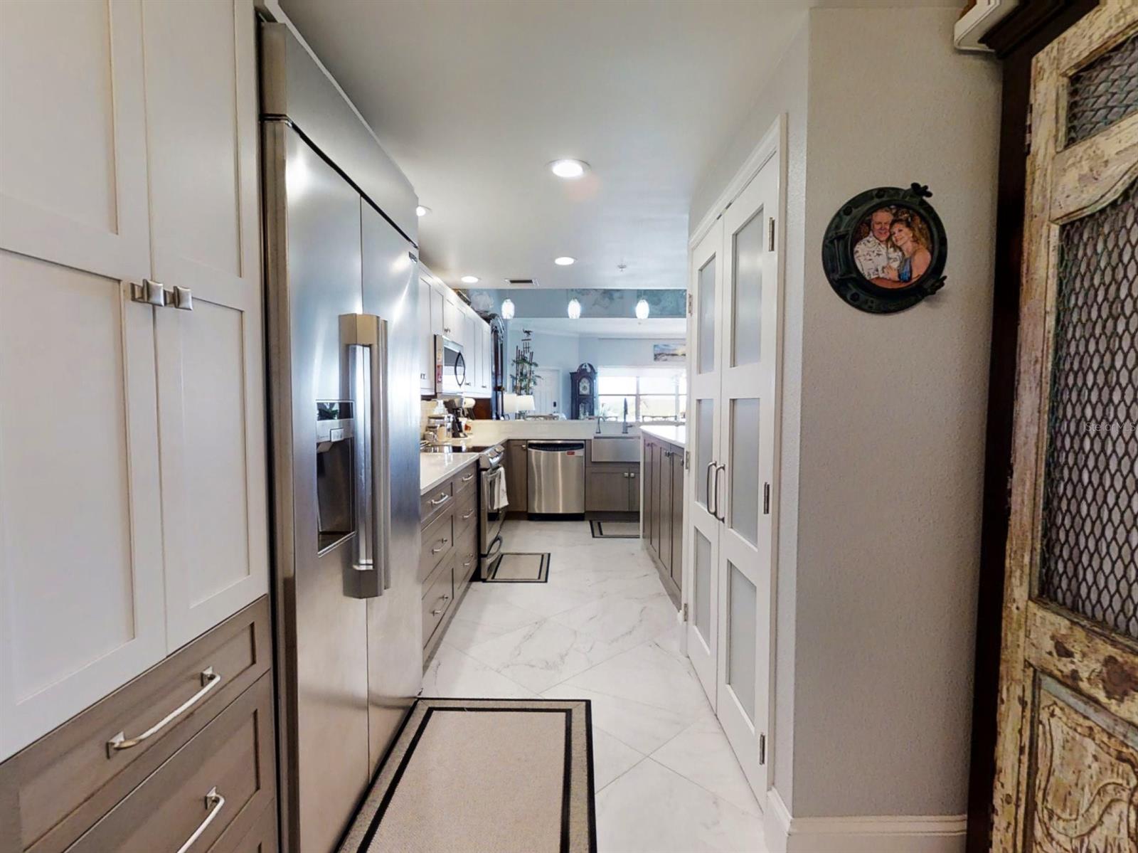 Flores Del Rio Condo - Residential