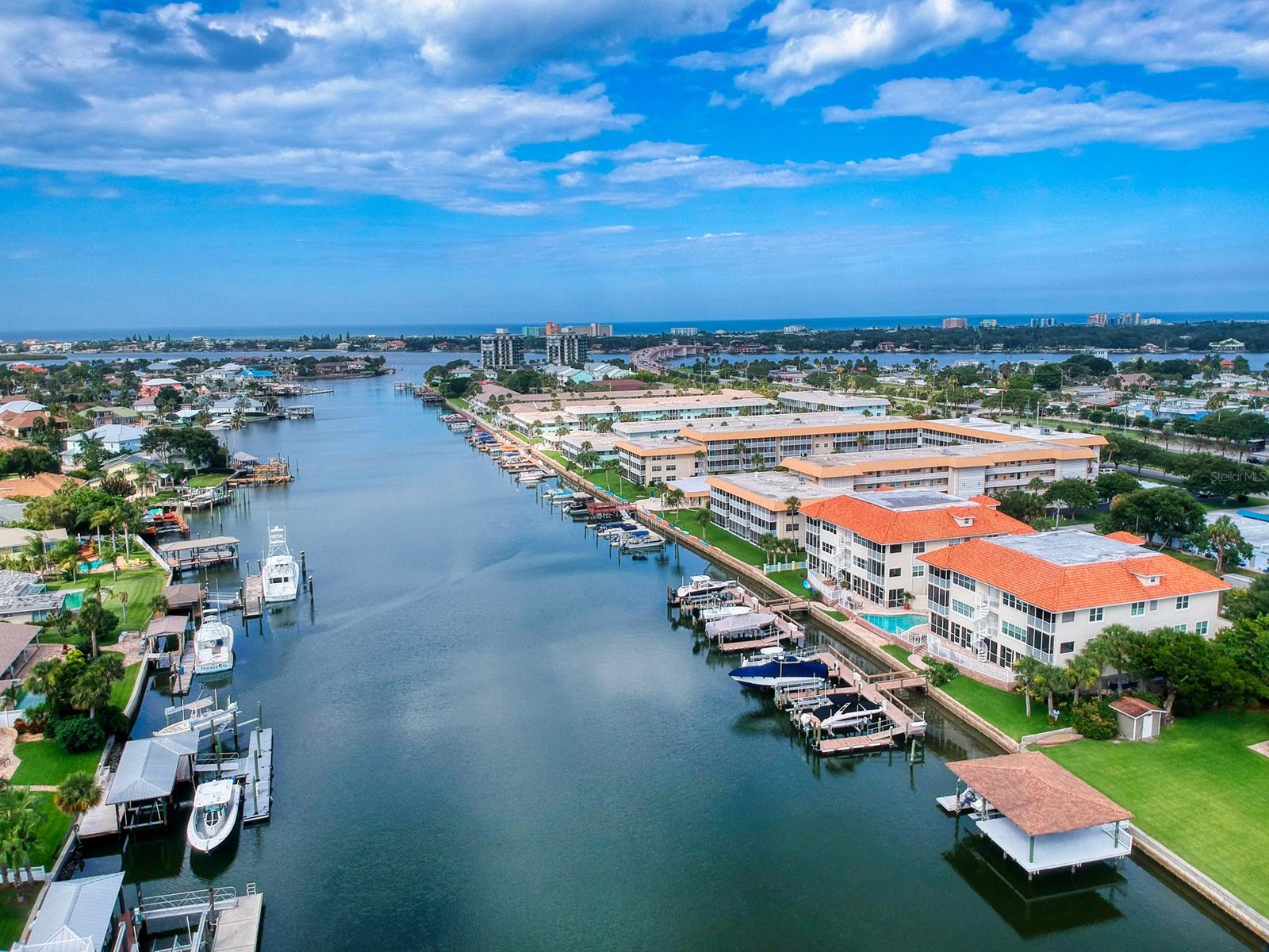 Flores Del Rio Condo - Residential