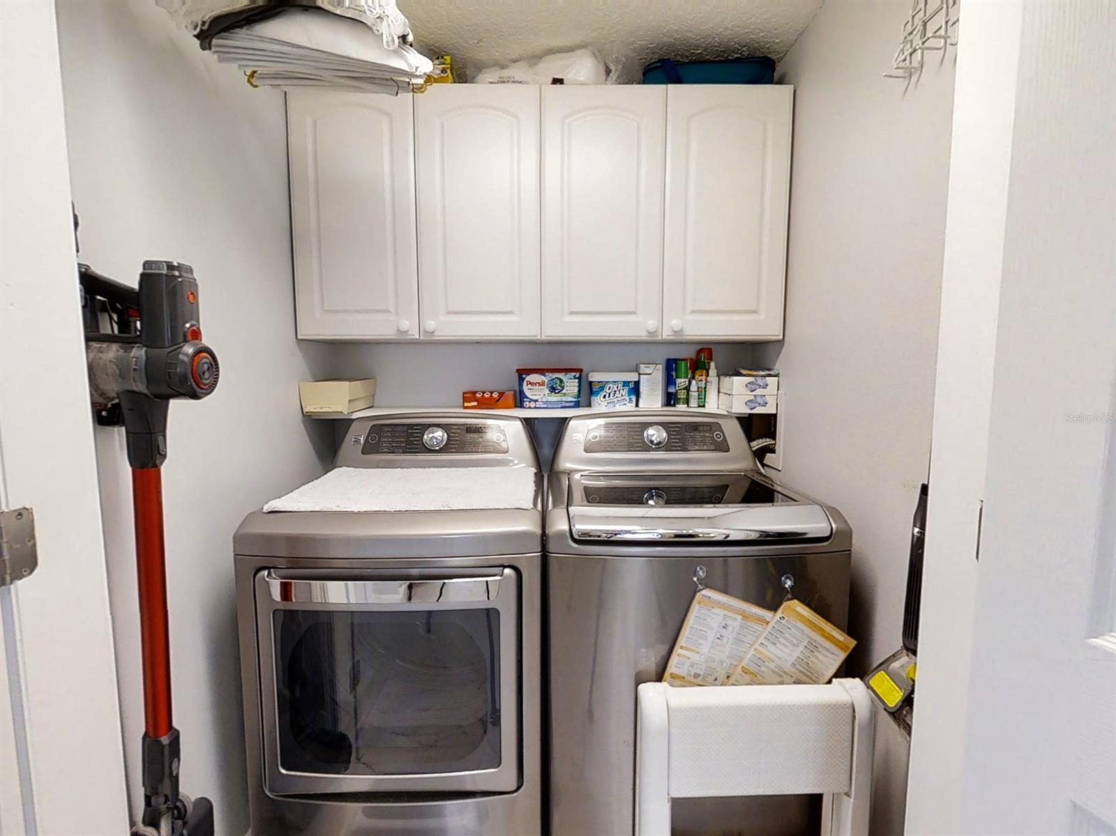 Flores Del Rio Condo - Residential