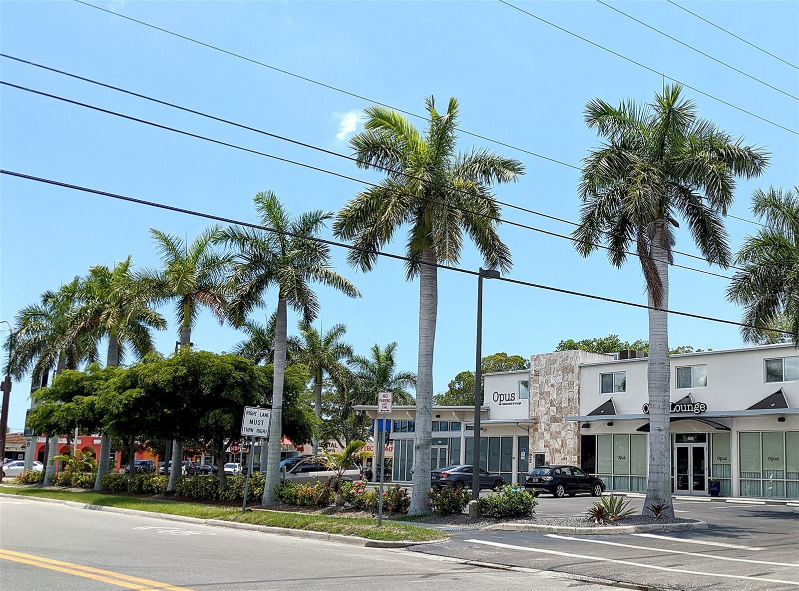 1600 - GULF GATE UNIT 02 - Residential Lease