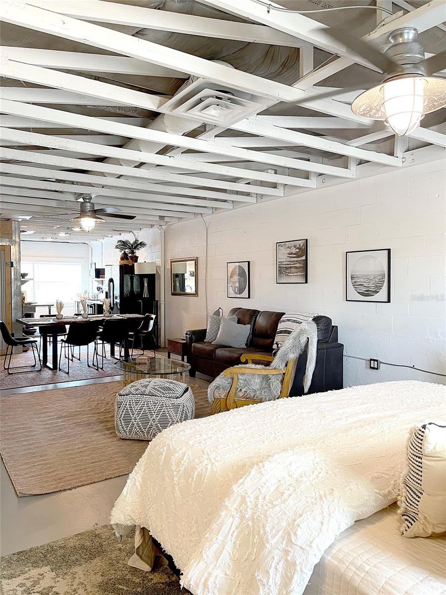 1600 - GULF GATE UNIT 02 - Residential Lease