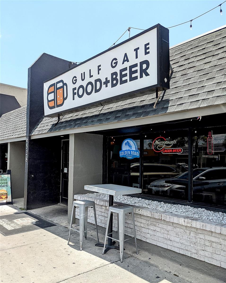 1600 - GULF GATE UNIT 02 - Residential Lease