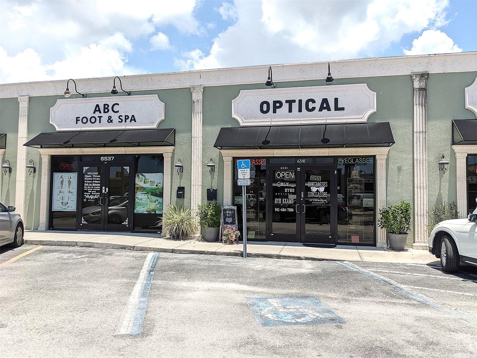 1600 - GULF GATE UNIT 02 - Residential Lease