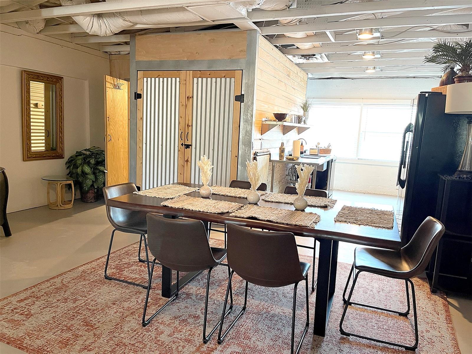 1600 - GULF GATE UNIT 02 - Residential Lease