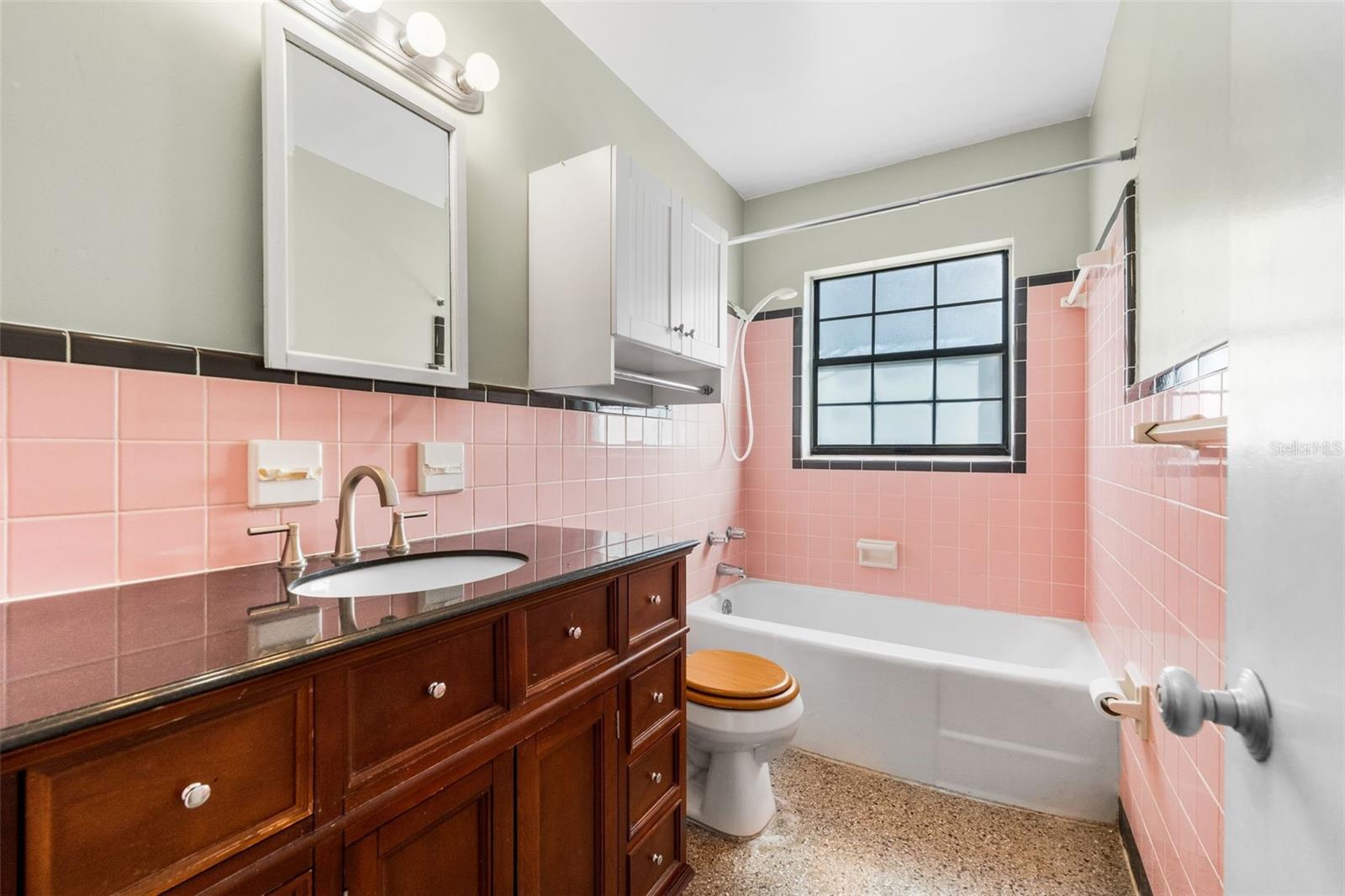 HAZEL HEIGHTS - Residential