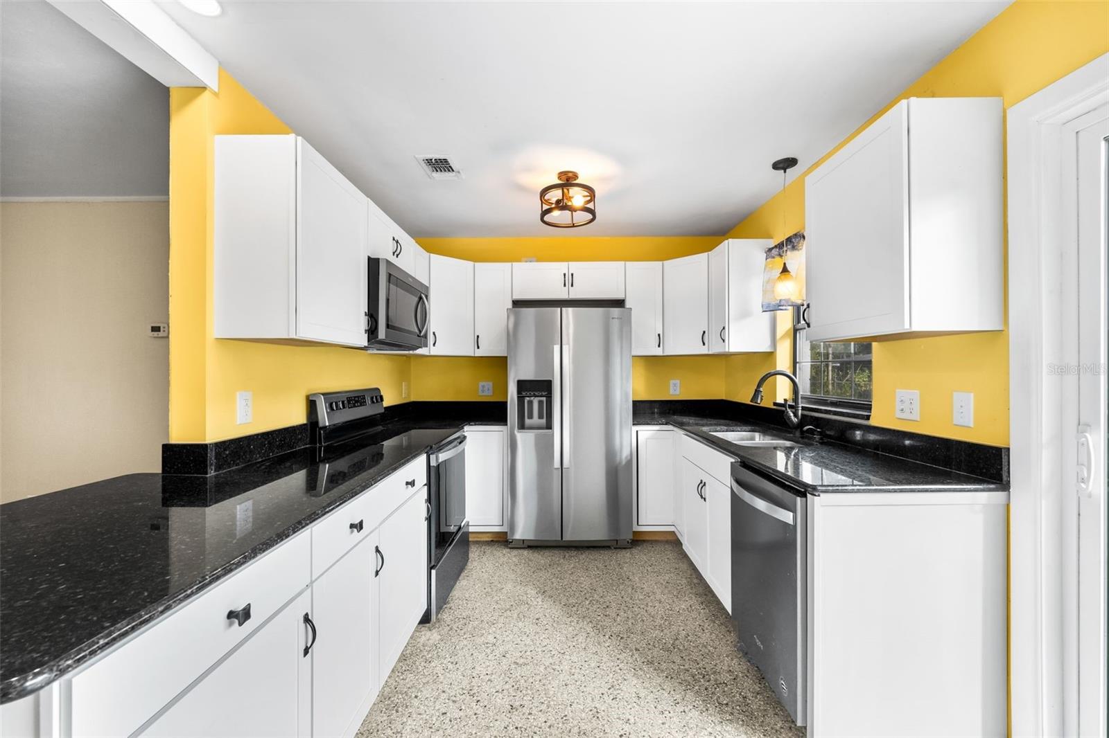 HAZEL HEIGHTS - Residential