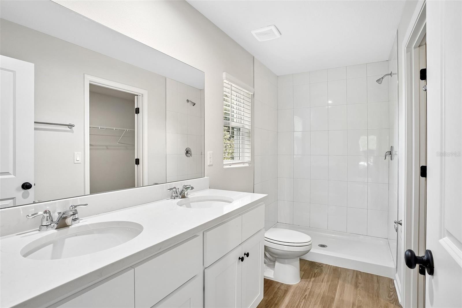 SILVER SPRINGS SHORES - Residential