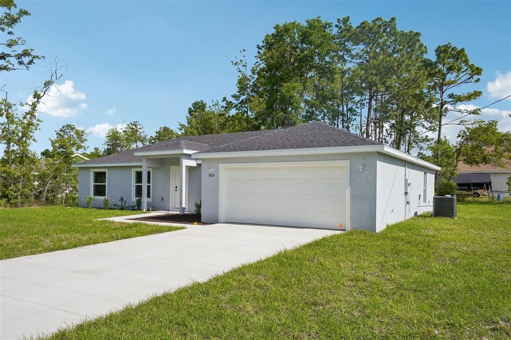 Photo of 7005 Hemlock Course, Ocala, FL 34472 (MLS # A4690203)