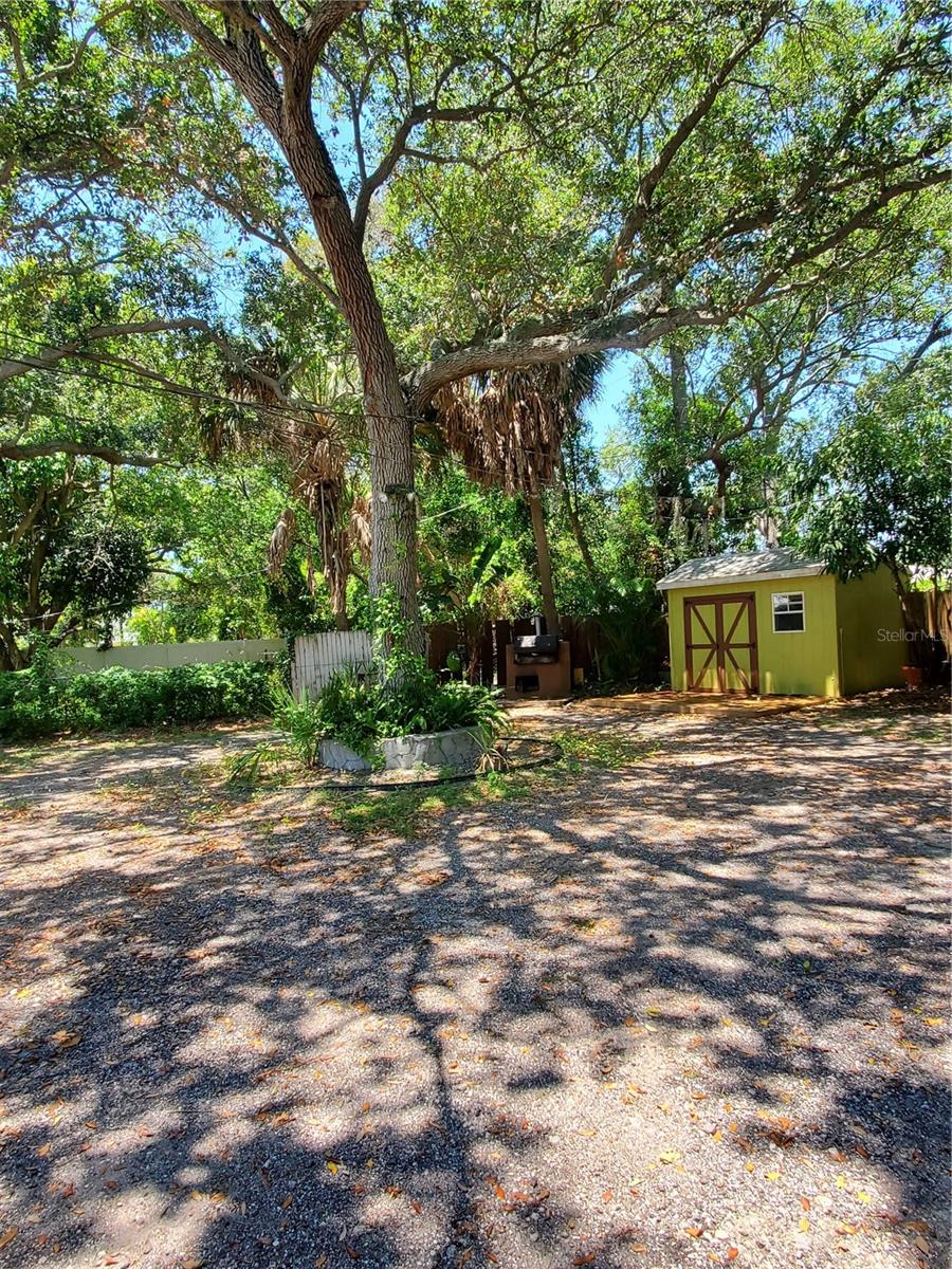 LAKEWOOD ESTATES SEC F - Residential Lease