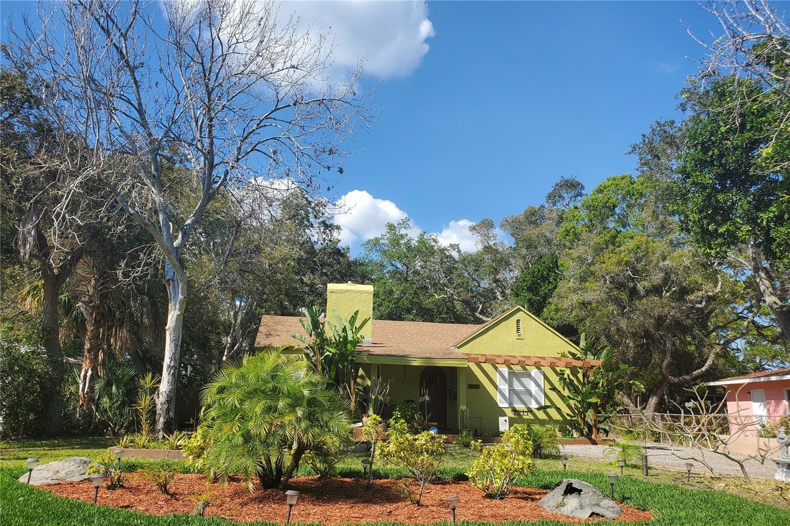 LAKEWOOD ESTATES SEC F - Residential Lease