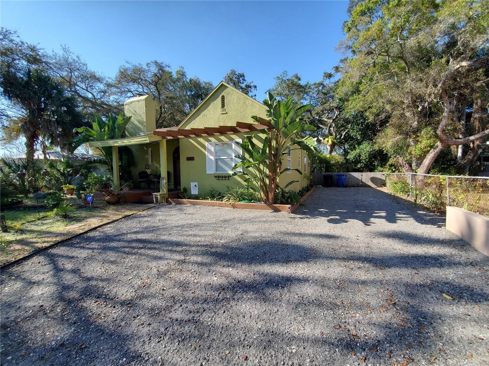 LAKEWOOD ESTATES SEC F - Residential Lease