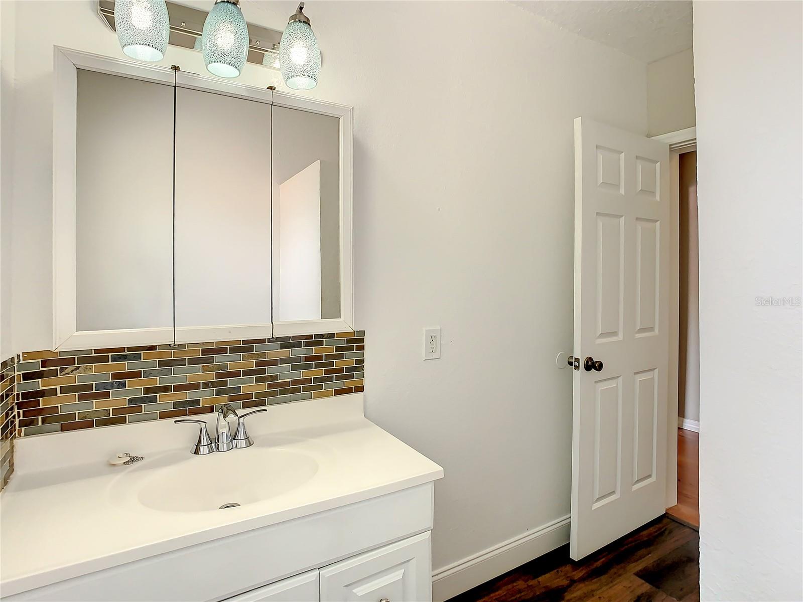 LAKEWOOD ESTATES SEC F - Residential Lease