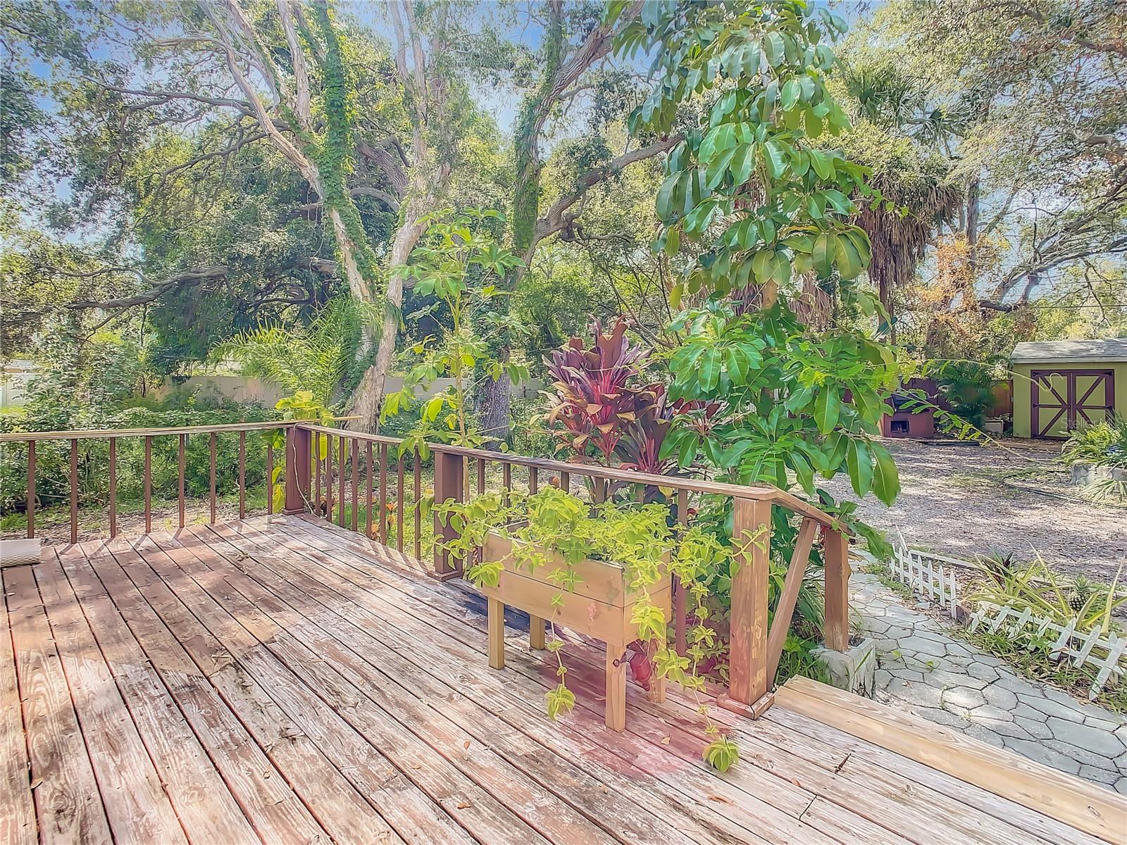 LAKEWOOD ESTATES SEC F - Residential Lease