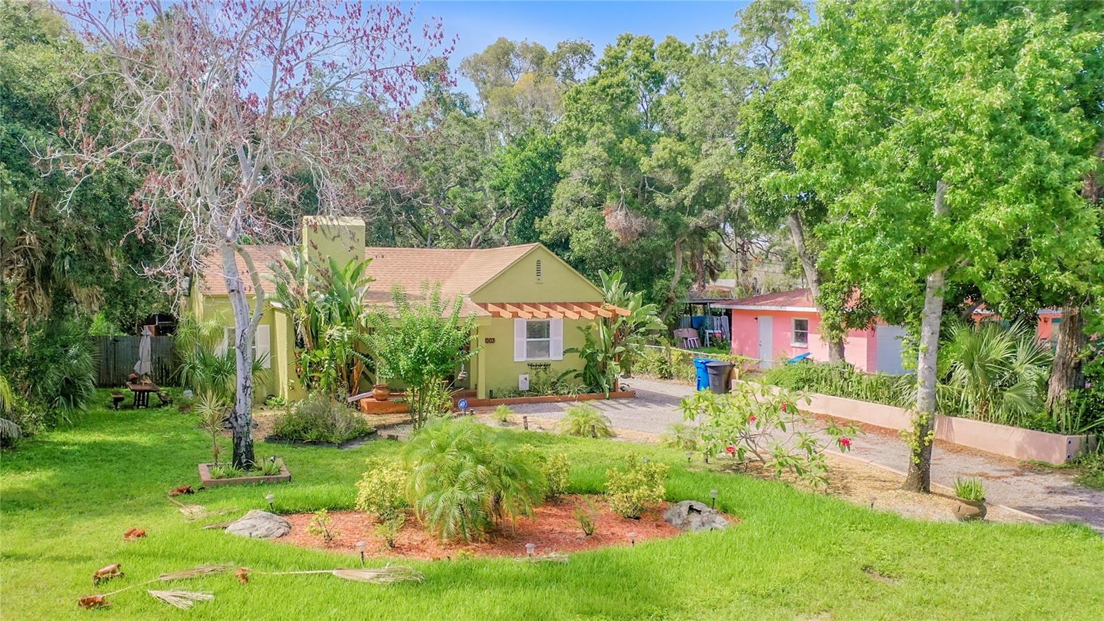 LAKEWOOD ESTATES SEC F - Residential Lease