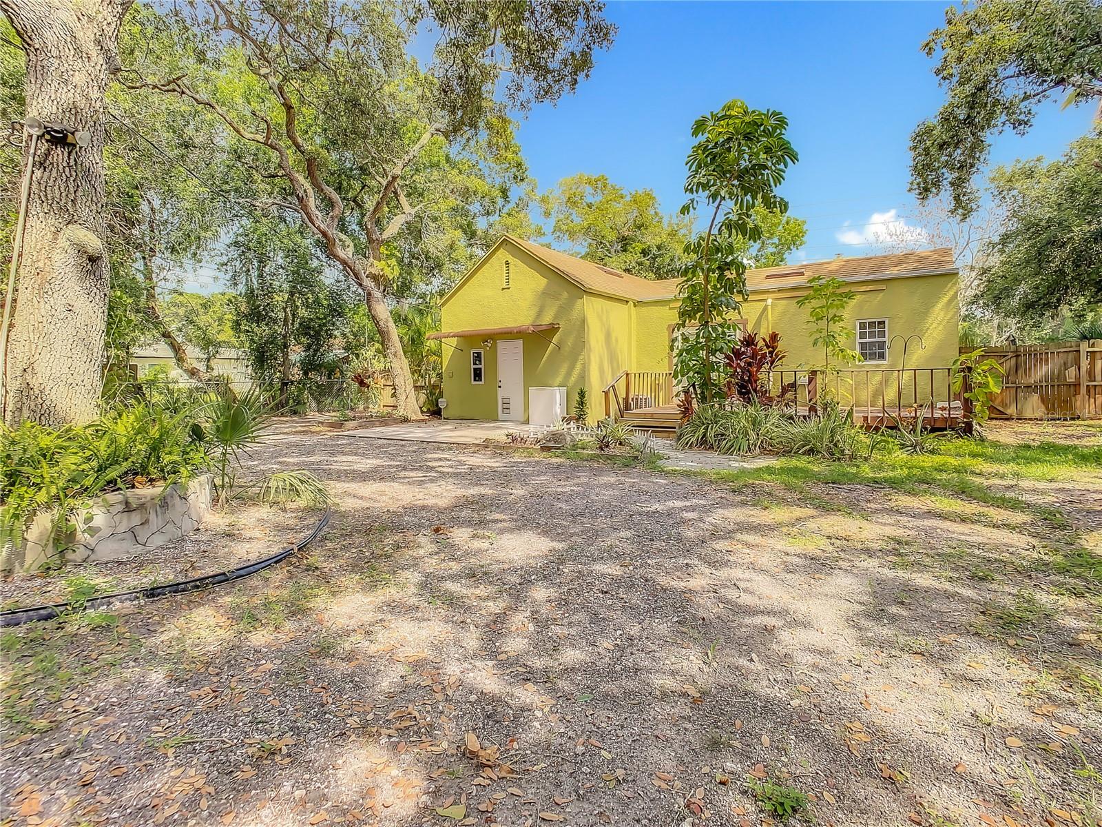 LAKEWOOD ESTATES SEC F - Residential Lease