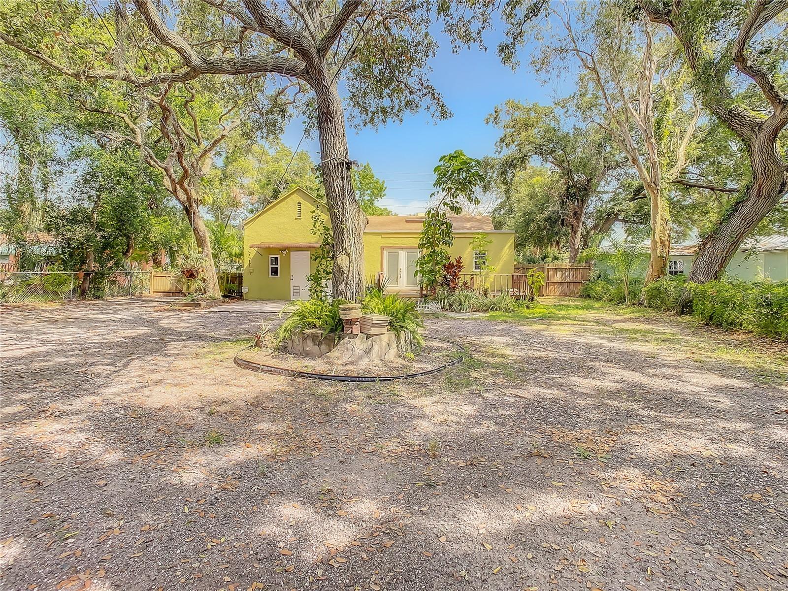 LAKEWOOD ESTATES SEC F - Residential Lease