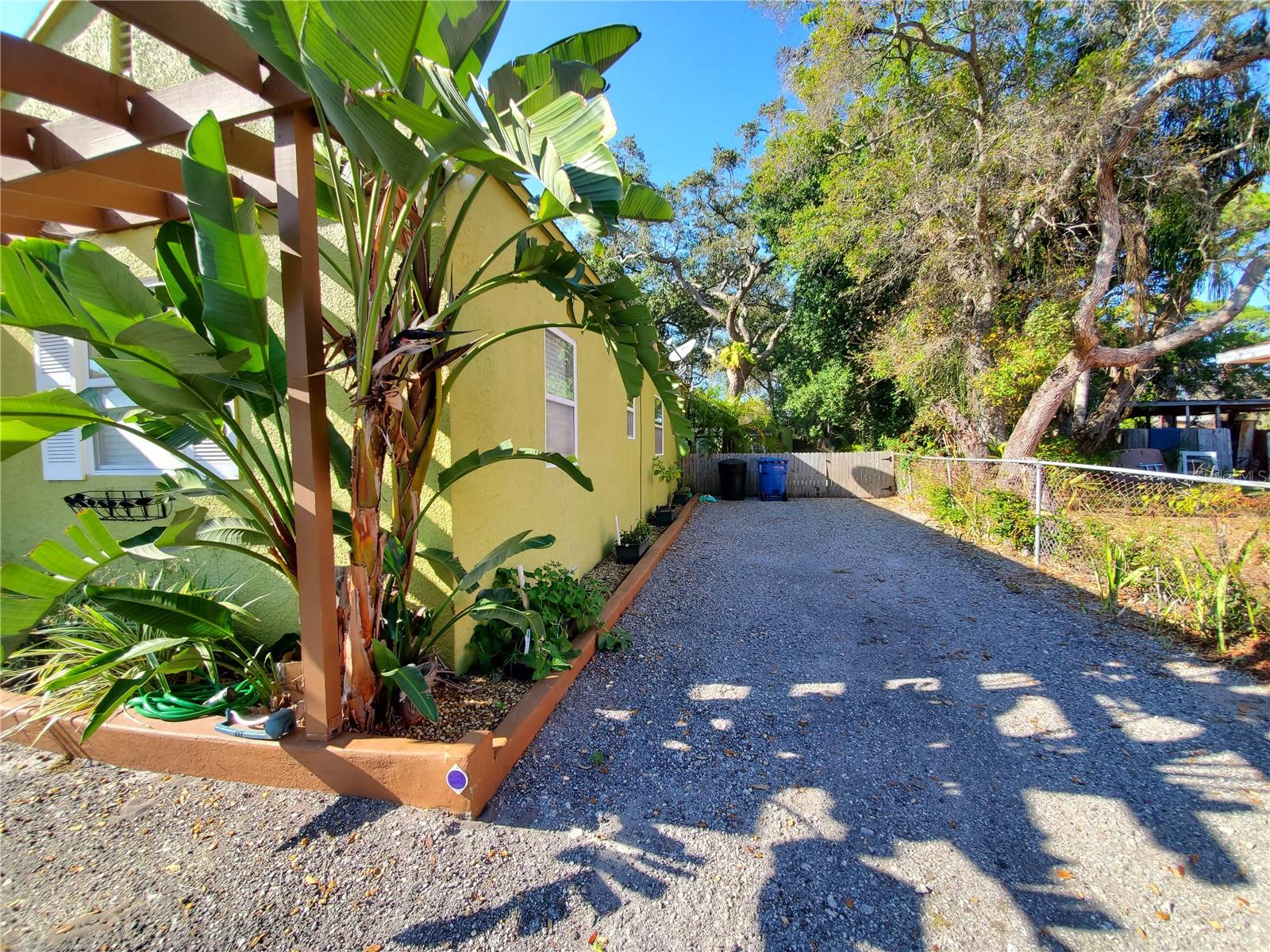 LAKEWOOD ESTATES SEC F - Residential Lease