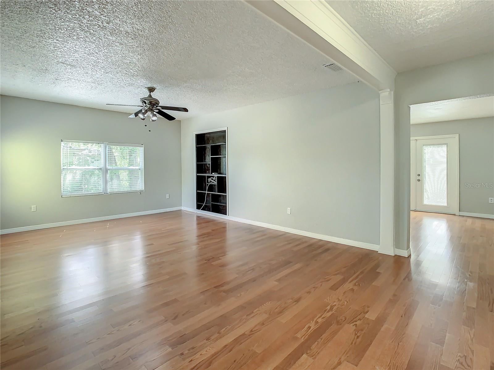 LAKEWOOD ESTATES SEC F - Residential Lease