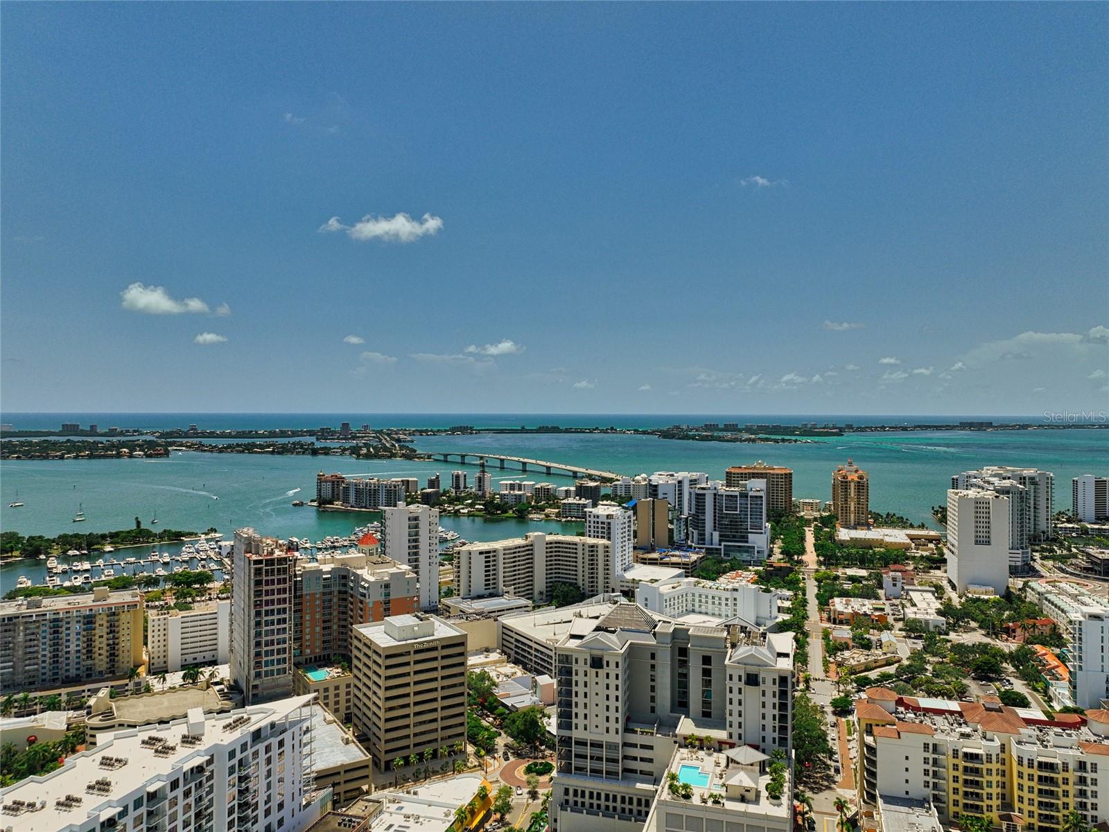 LAWRENCE POINTE I - Residential Lease