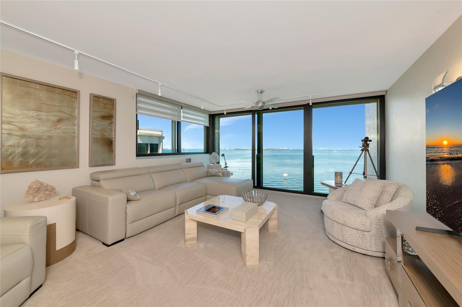 LAWRENCE POINTE I - Residential Lease