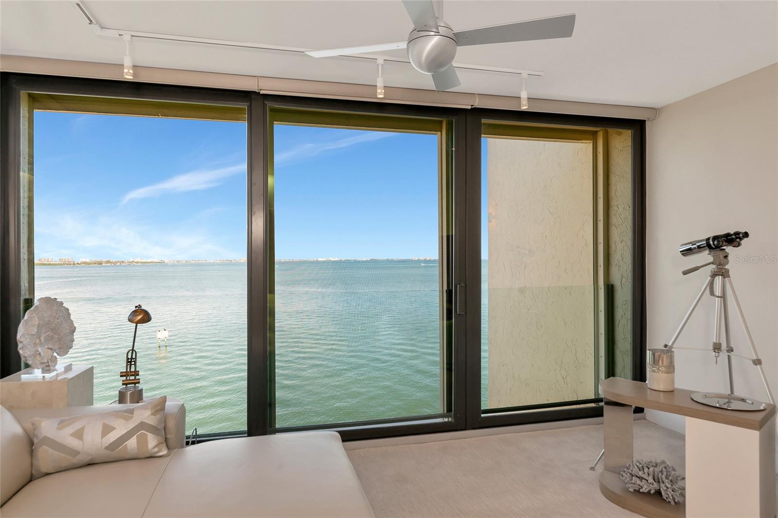 LAWRENCE POINTE I - Residential Lease