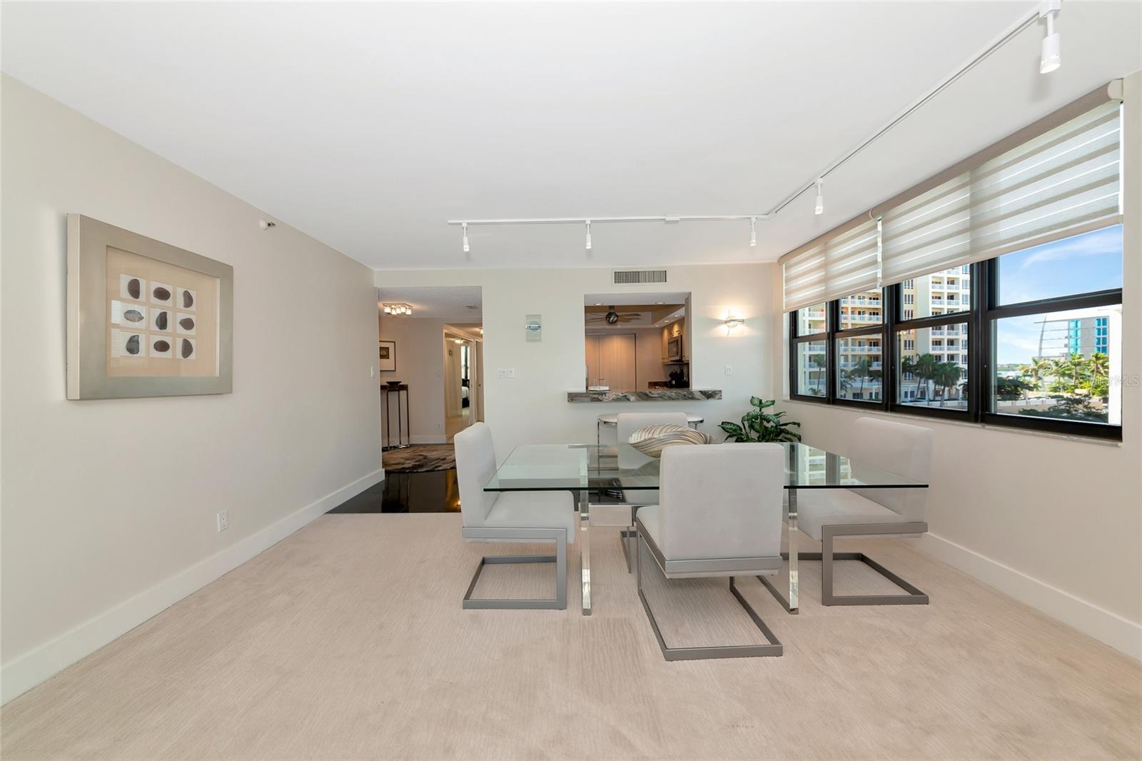 LAWRENCE POINTE I - Residential Lease