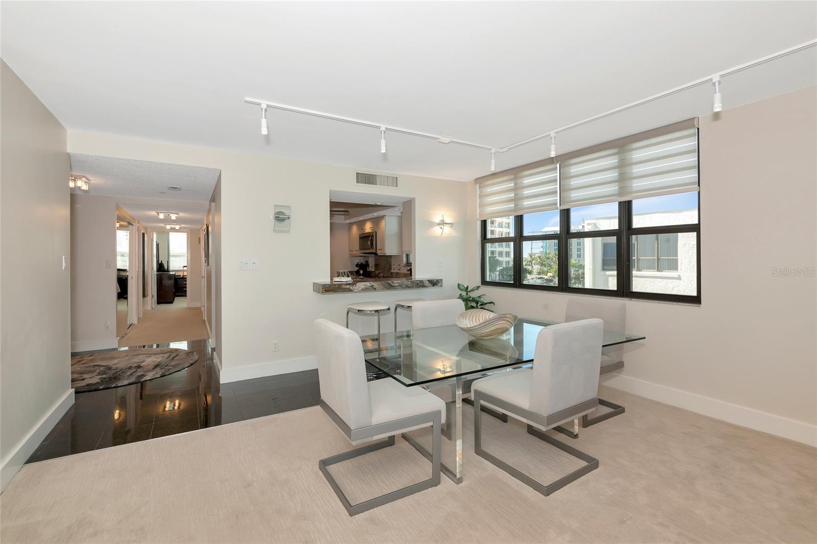 LAWRENCE POINTE I - Residential Lease