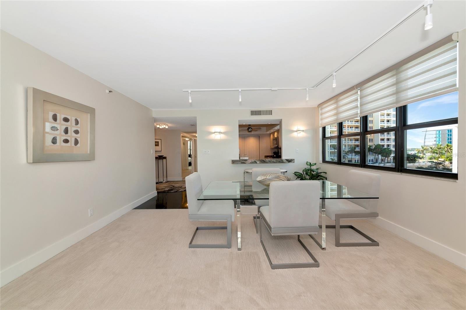 LAWRENCE POINTE I - Residential Lease