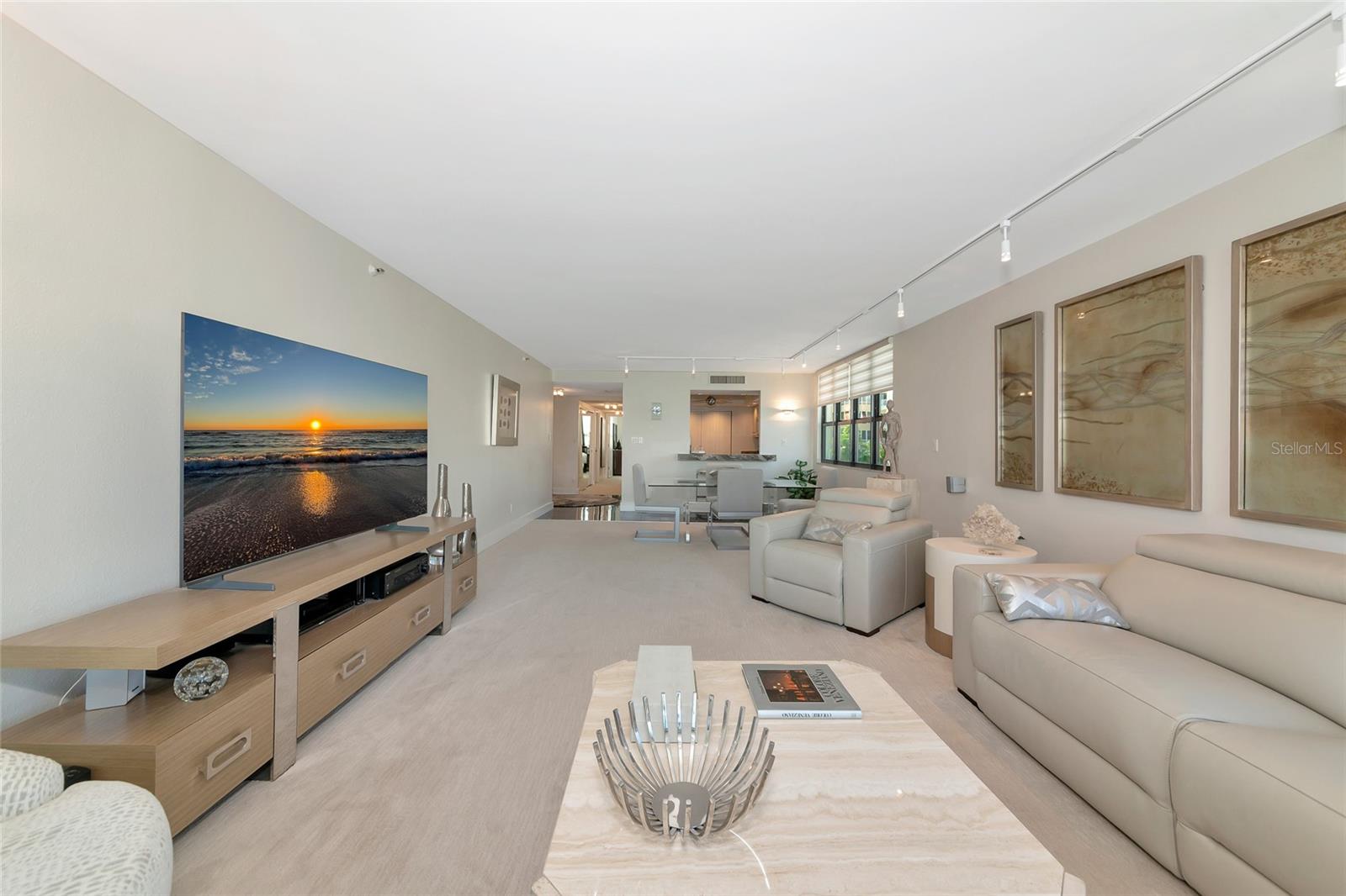 LAWRENCE POINTE I - Residential Lease